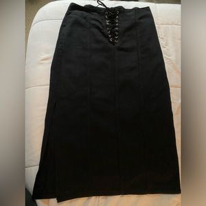 BLACK DENIM MAXI SKIRT